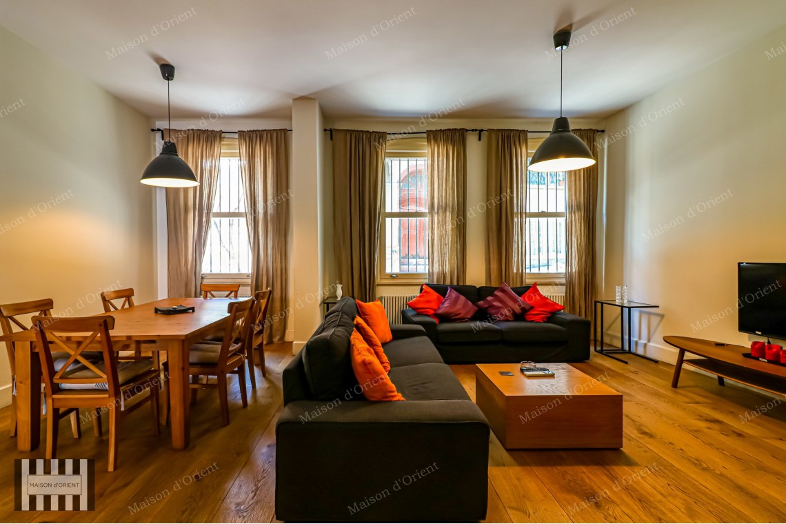 1+1 Furnished Flat for Rent with Golden Horn View in Aynalı Çeşme