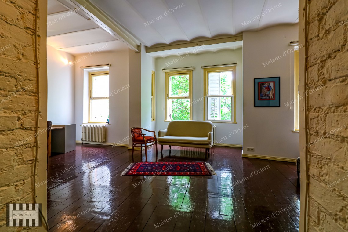 2+1 Furnished Flat for Rent in Galatasaray, Historical Apelyan Building