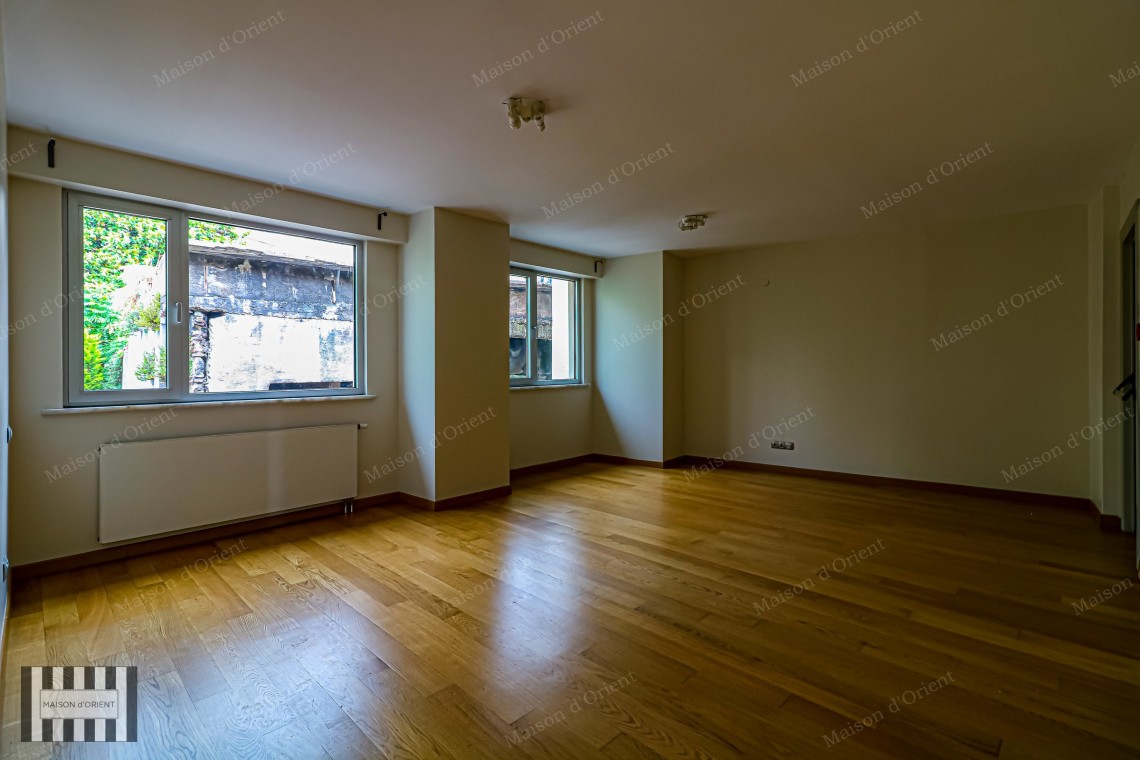 3+1 Apartment with Panoramic Bosphorus View for Rent in Cihangir