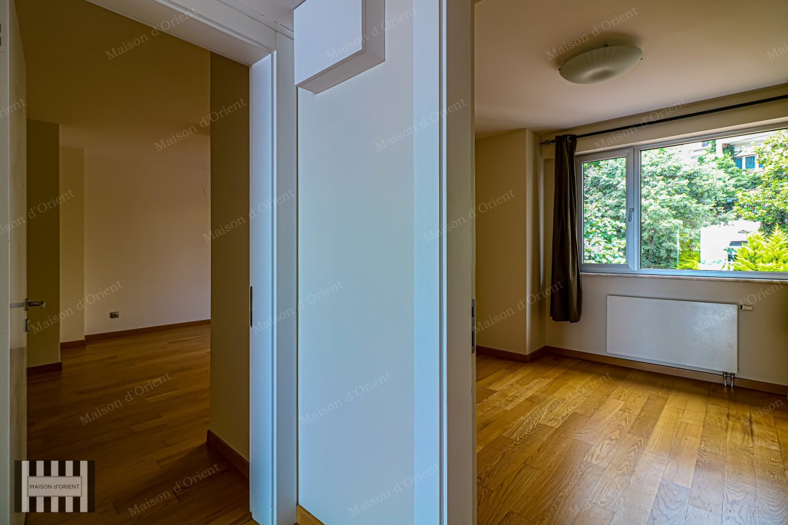 3+1 Apartment with Panoramic Bosphorus View for Rent in Cihangir