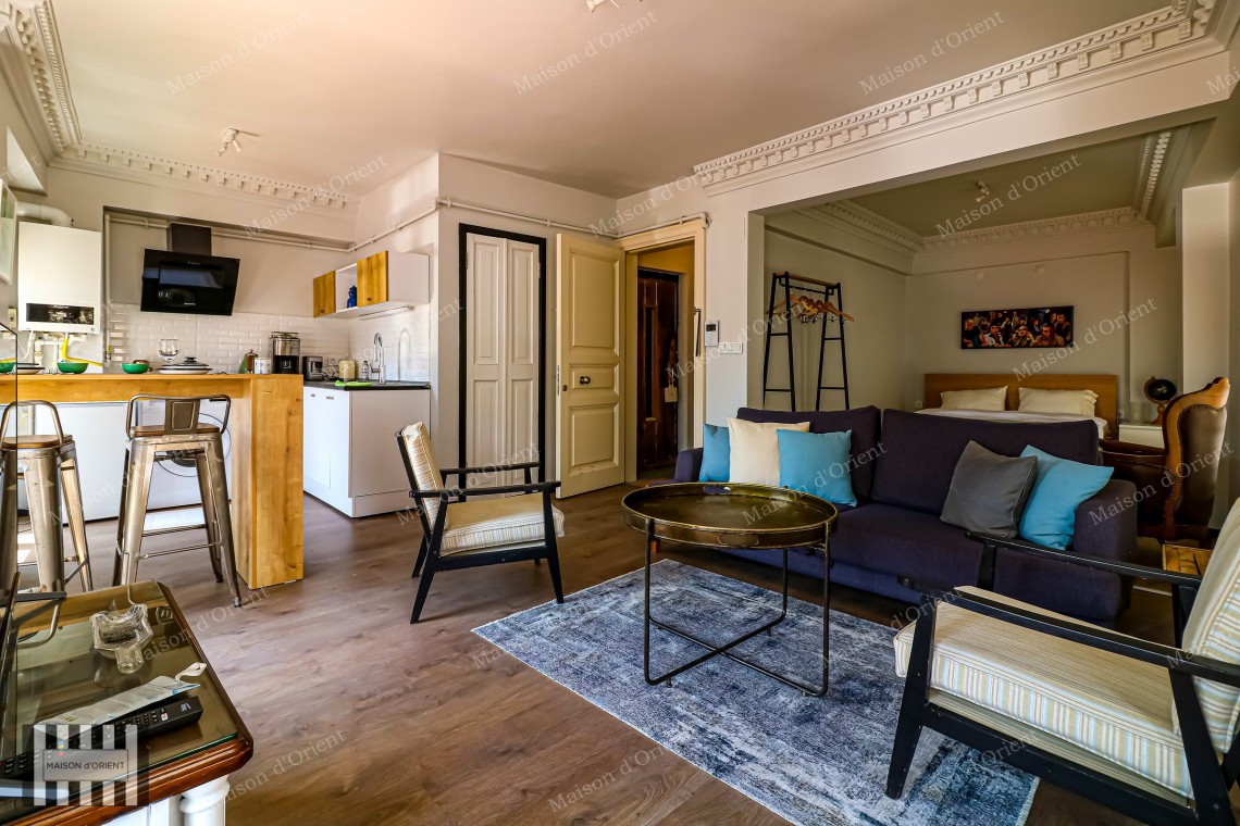 6-Storey Historical Building for Rent in Central Karaköy