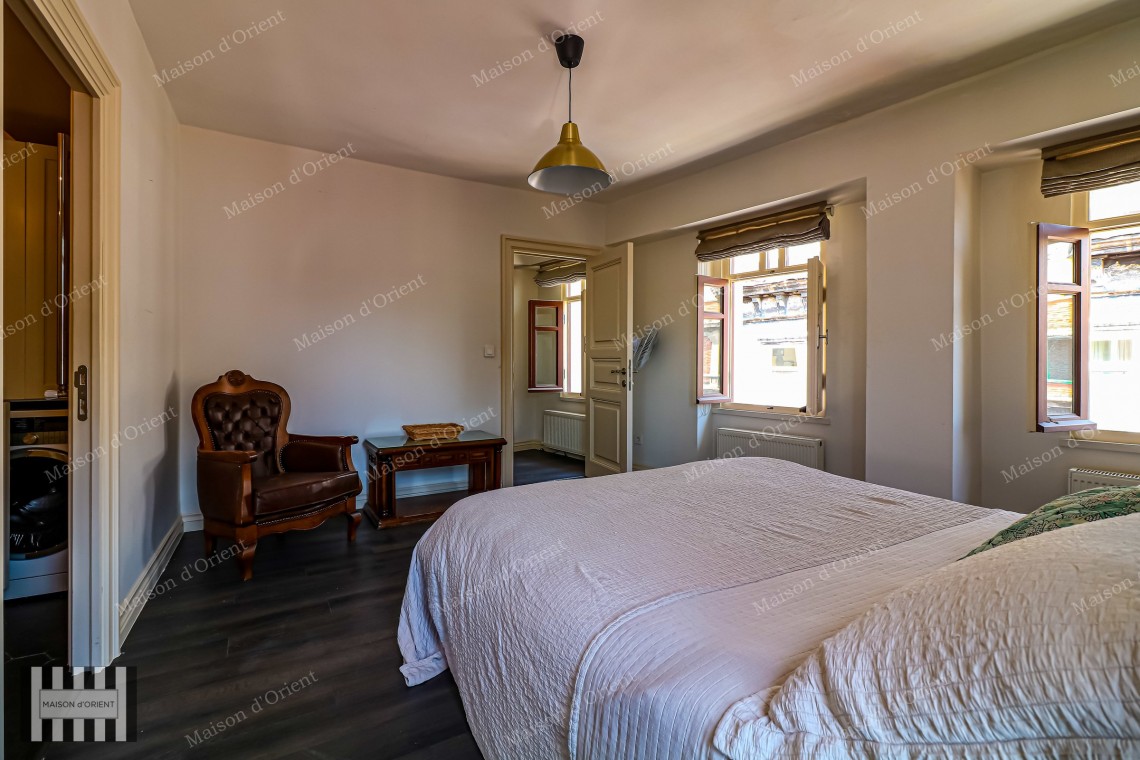 6-Storey Historical Building for Rent in Central Karaköy