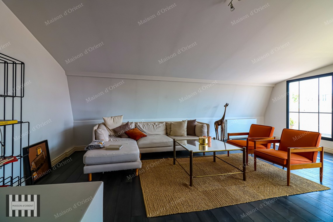6-Storey Historical Building for Rent in Central Karaköy