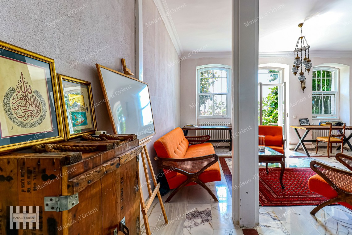 2+1 Flat for Sale in Konstantinopoli Building, Galatasaray