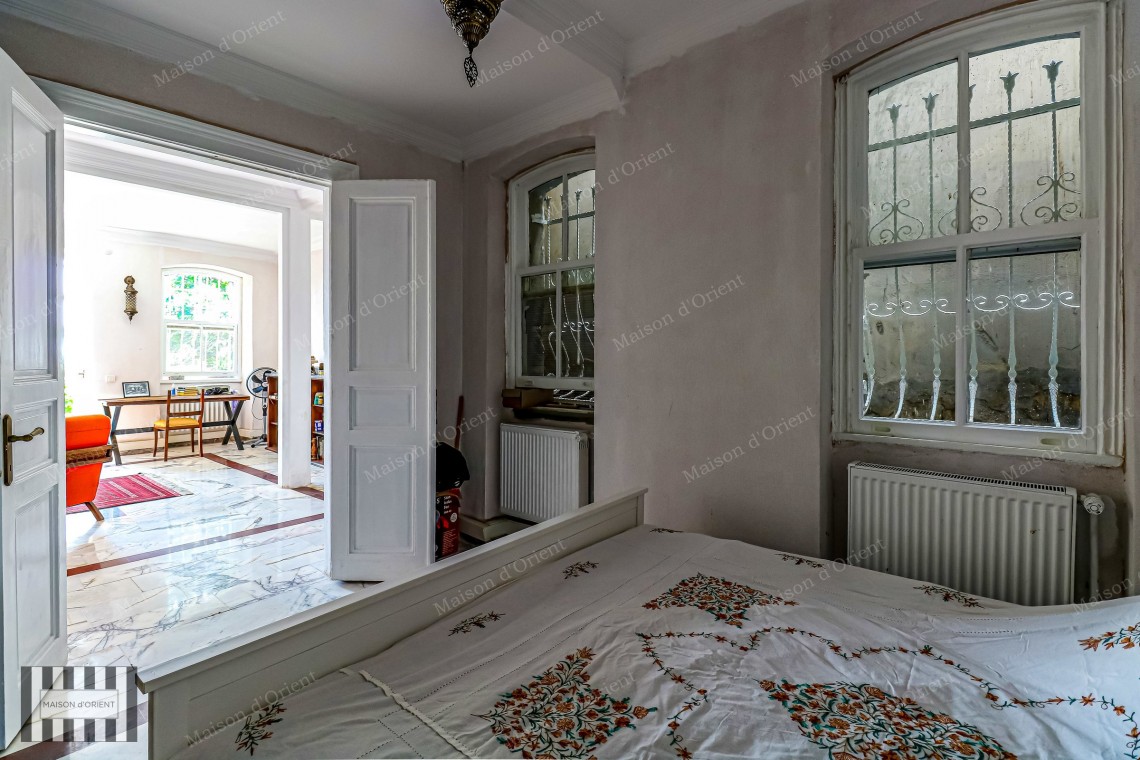 2+1 Flat for Sale in Konstantinopoli Building, Galatasaray