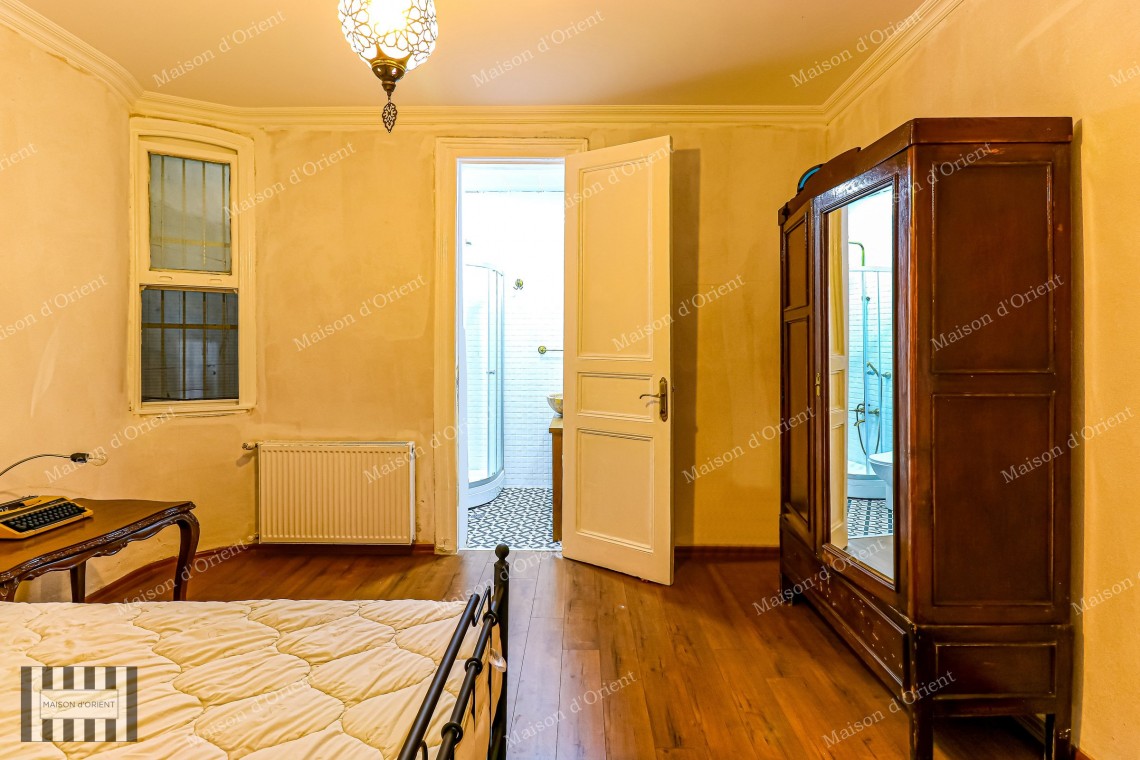 2+1 Flat for Sale in Konstantinopoli Building, Galatasaray