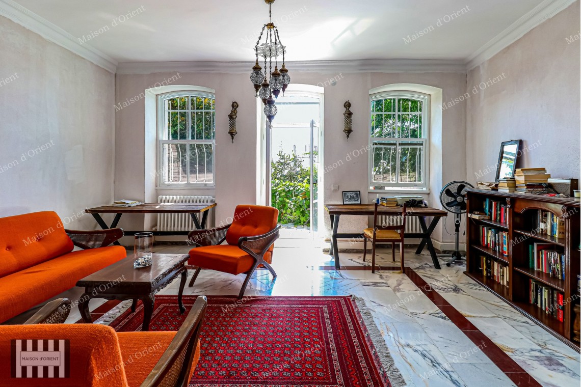 2+1 Flat for Sale in Konstantinopoli Building, Galatasaray