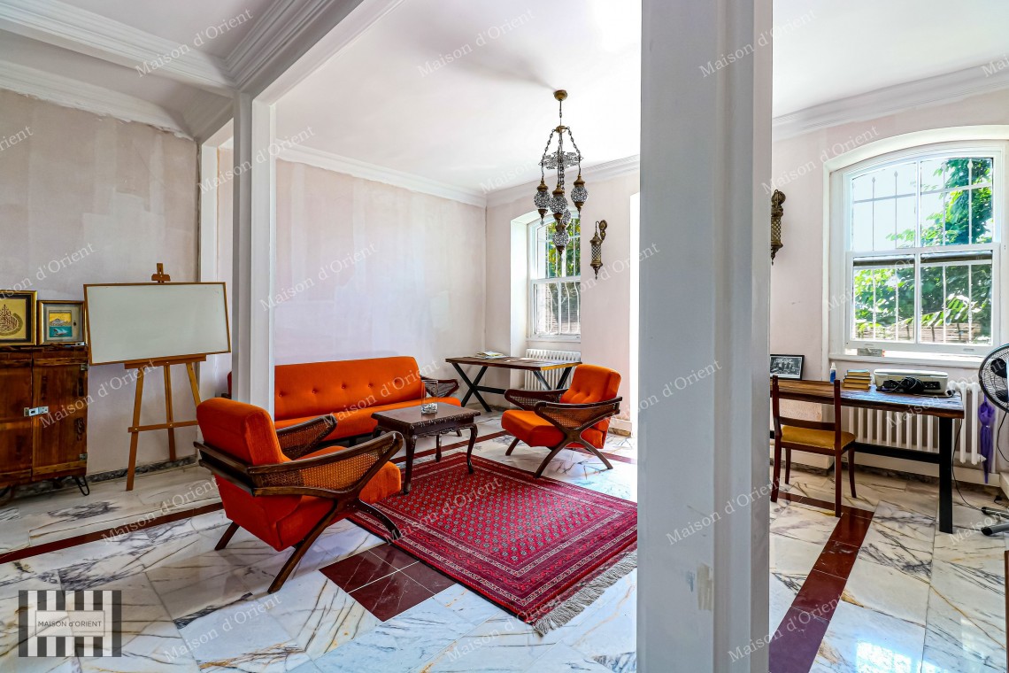 2+1 Flat for Sale in Konstantinopoli Building, Galatasaray