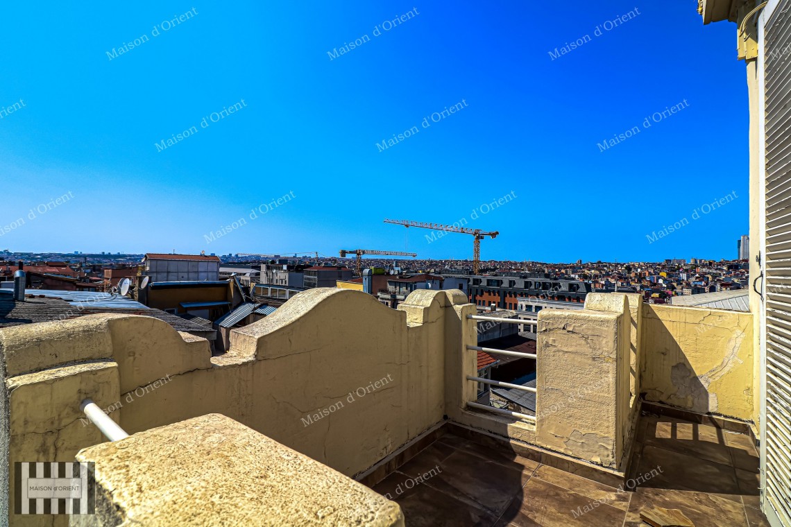 2+1 Flat for Sale in Historical Building, Taksim