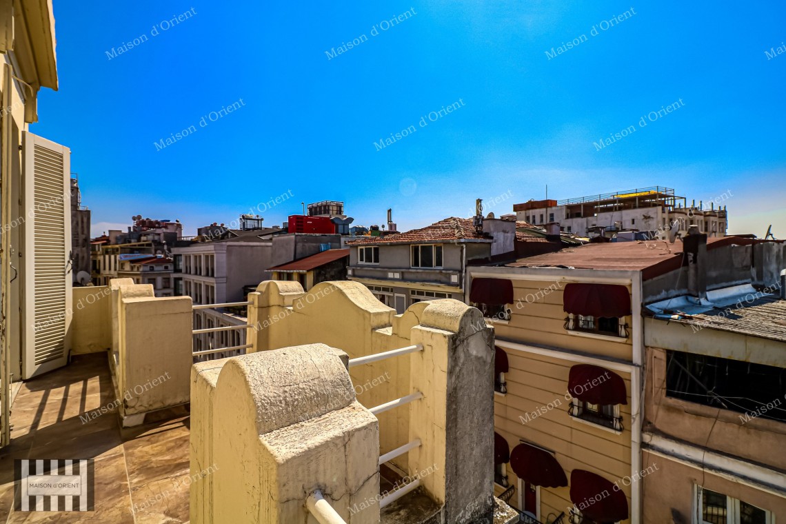 2+1 Flat for Sale in Historical Building, Taksim