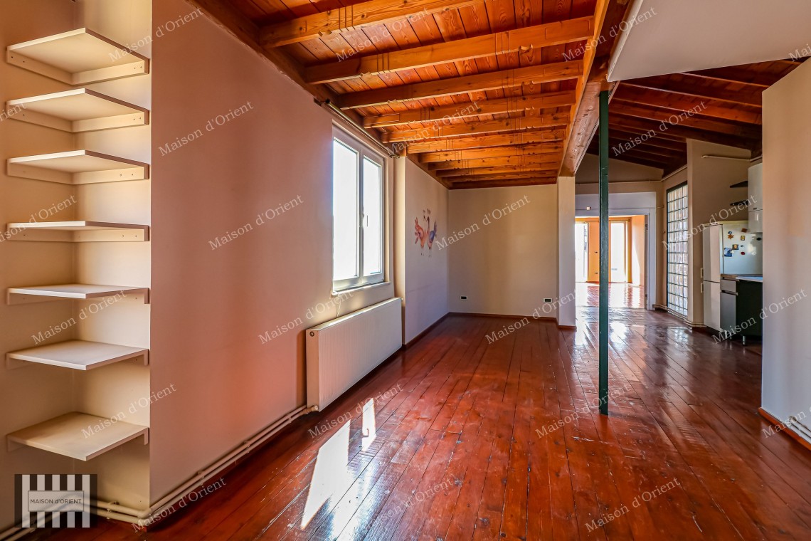 2+1 Flat for Sale in Historical Building, Taksim