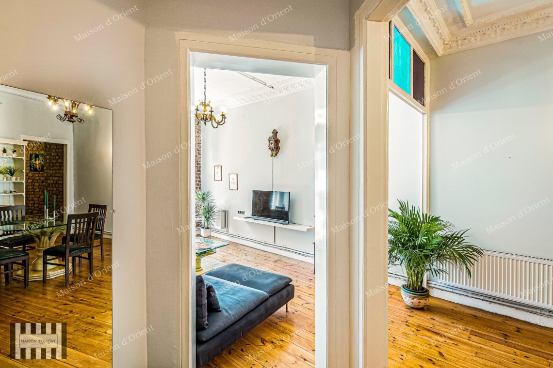 3+1 Furnished Apartment for Rent in Historical Building, Galata
