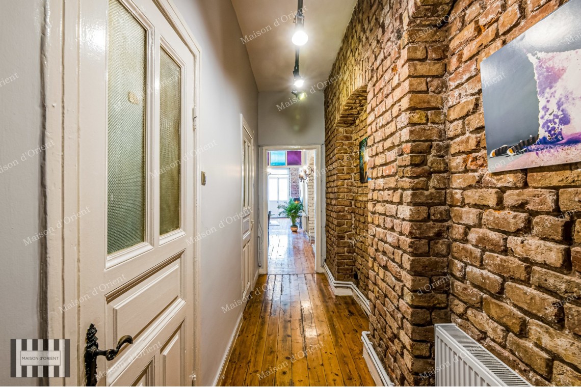 3+1 Furnished Apartment for Rent in Historical Building, Galata