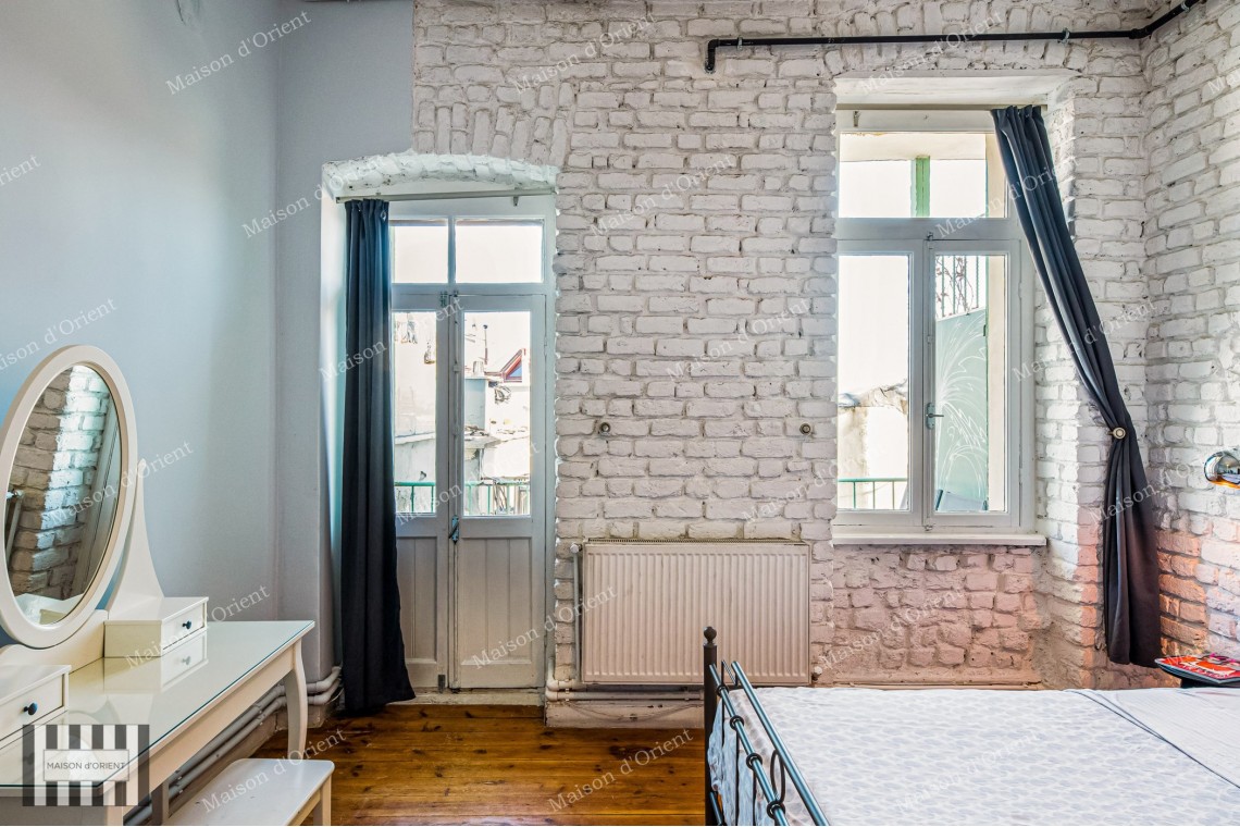 3+1 Furnished Apartment for Rent in Historical Building, Galata