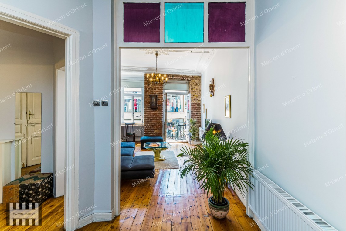 3+1 Furnished Apartment for Rent in Historical Building, Galata