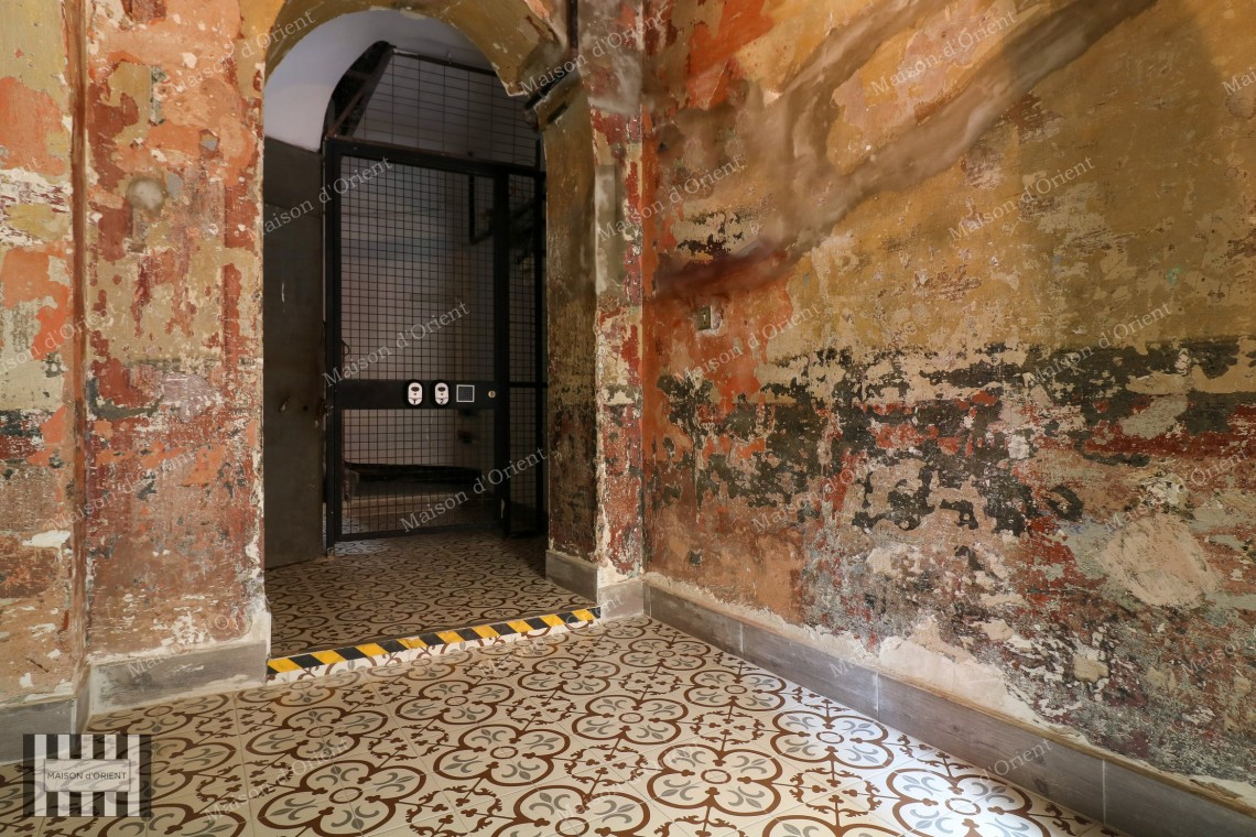 3+1 Furnished Rental Flat in Renovated Historical Building, Galata