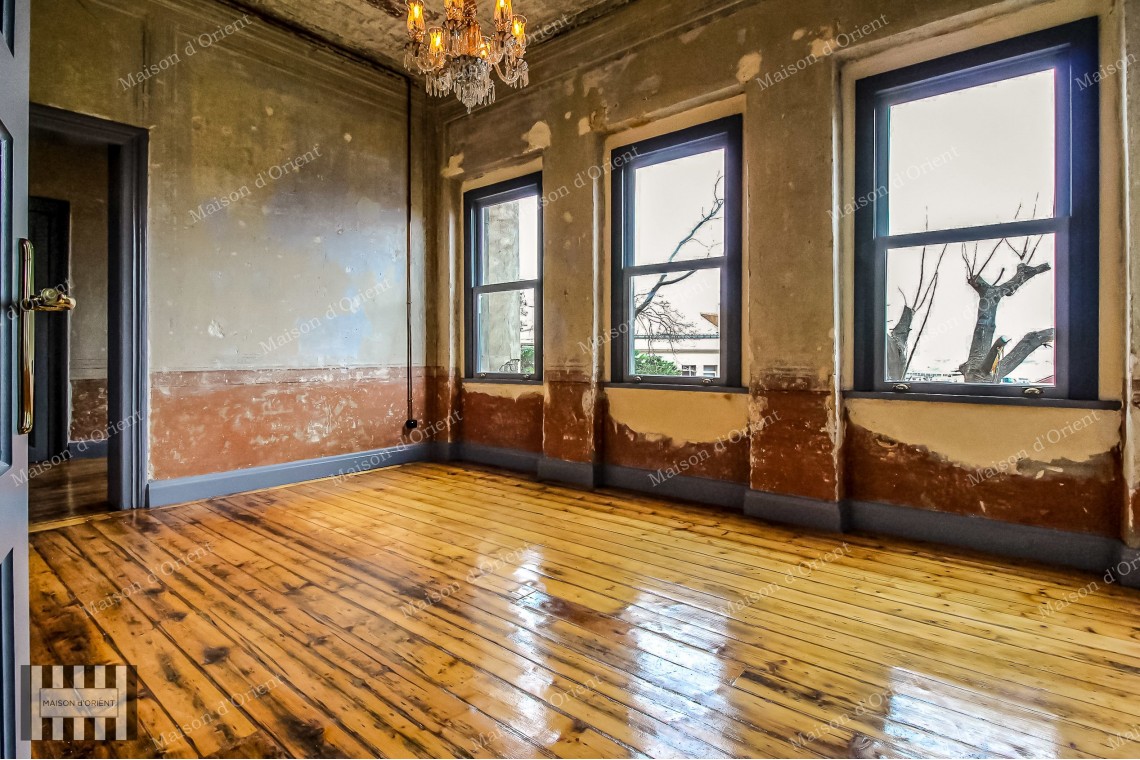 2+1 Apartment for Rent in Historical Anadolu Han, Galata