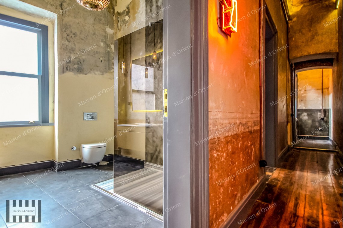 2+1 Apartment for Rent in Historical Anadolu Han, Galata