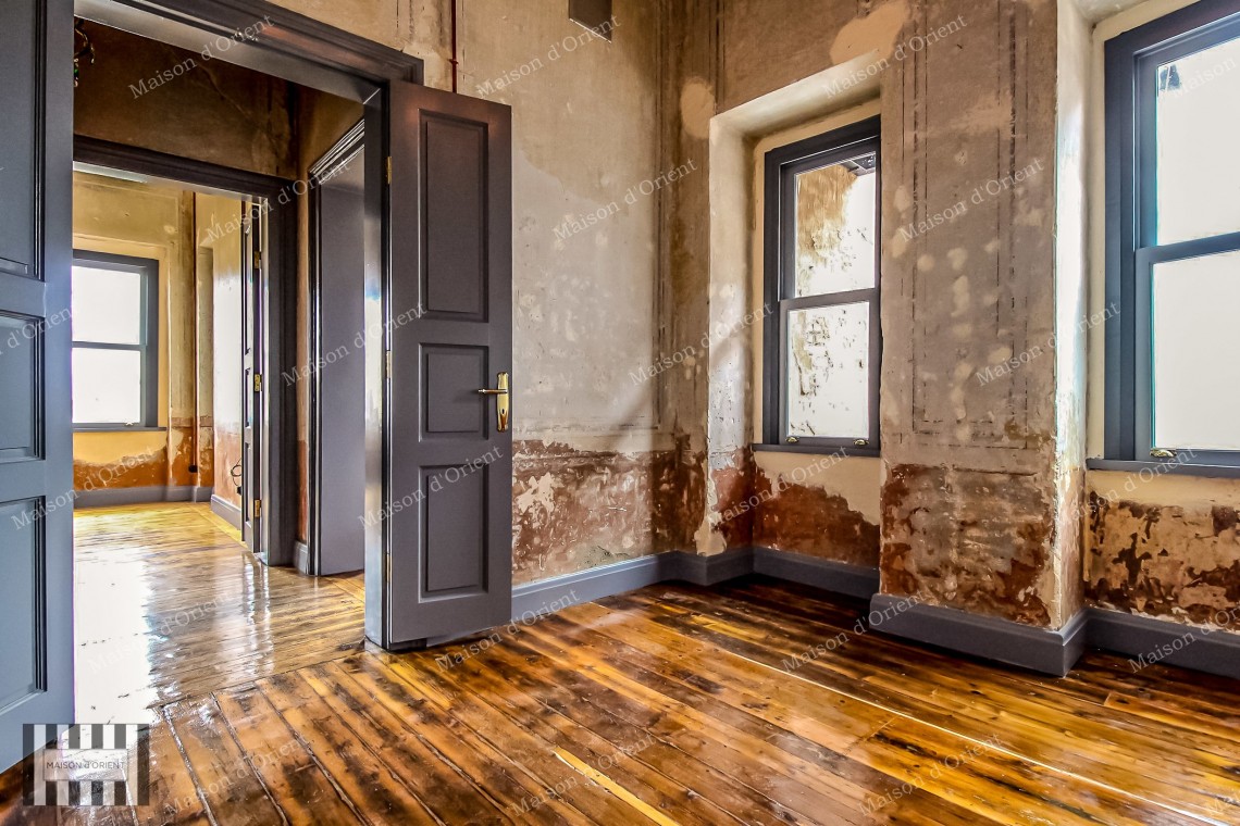 2+1 Apartment for Rent in Historical Anadolu Han, Galata