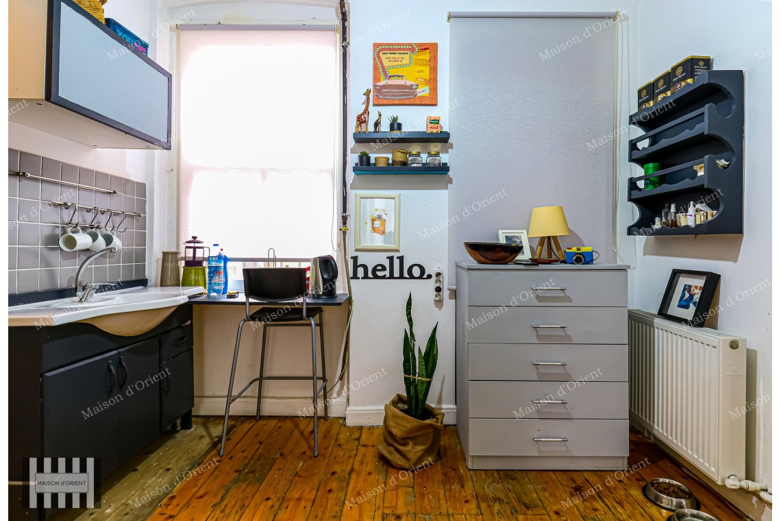 2+1, 80sqm Flat for Sale in Historical Building, Galata