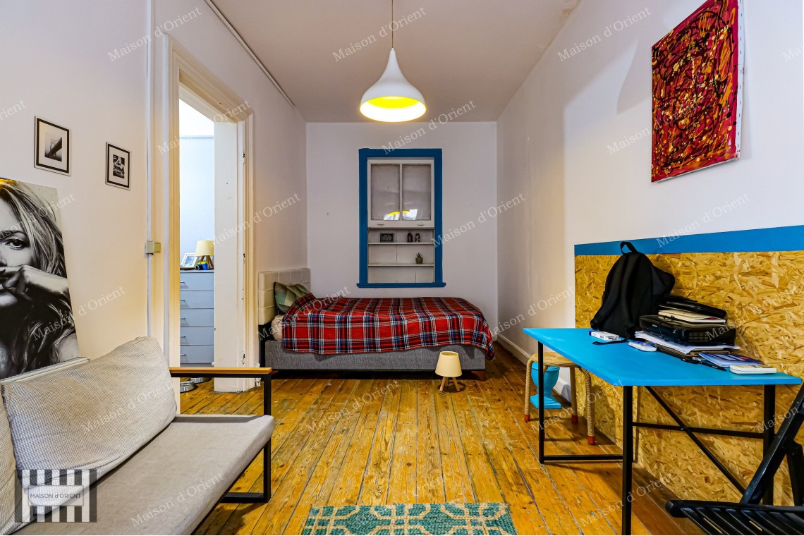 2+1, 80sqm Flat for Sale in Historical Building, Galata