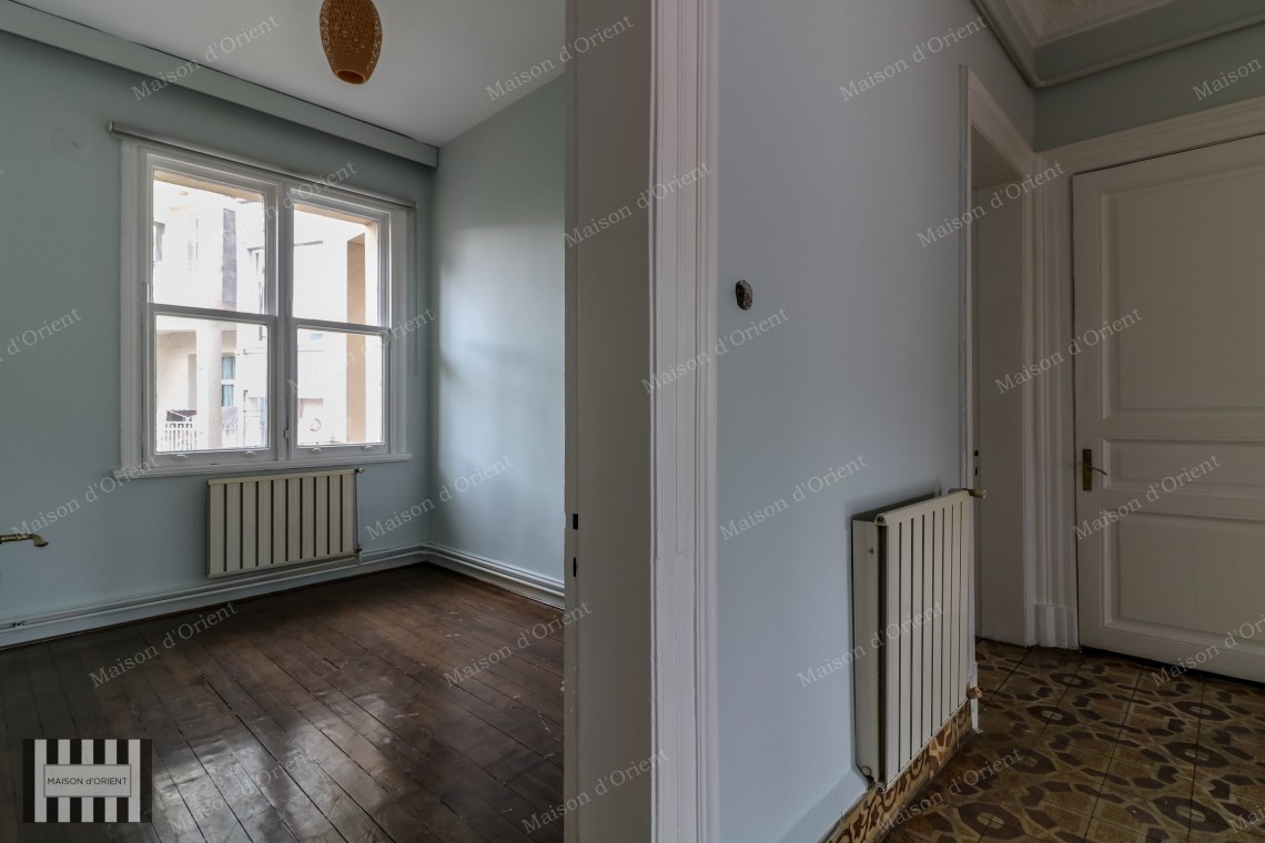 2+1 Historical Flat for Rent in Historical Building, Cihangir