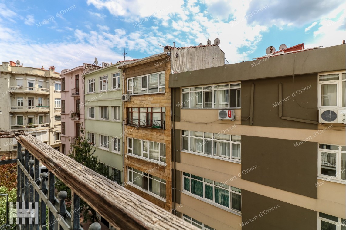 2+1 Historical Flat for Rent in Historical Building, Cihangir