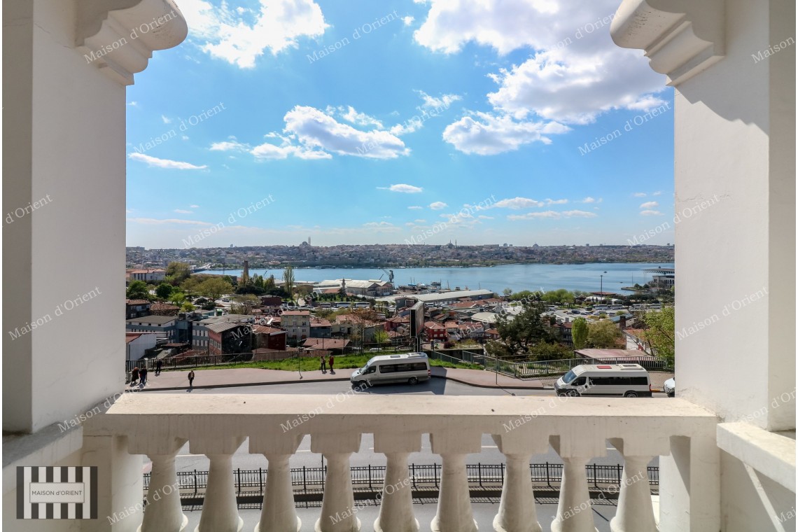 225sqm Office for Rent with View in Haliç Building, Şişhane