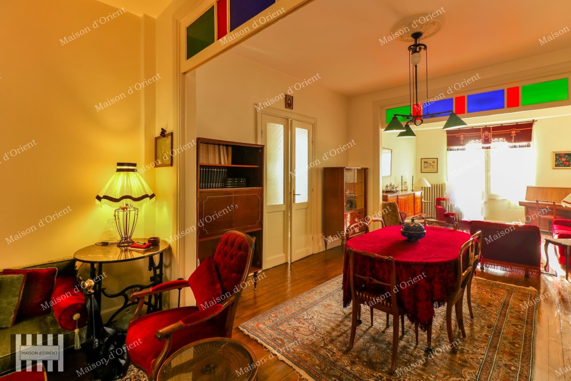 3+1 Rental Flat with Balcony and View in Galatasaray