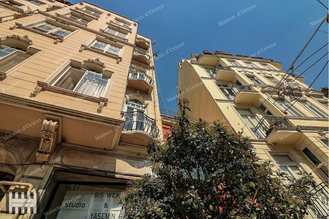 3+1 Flat for Rent with View and Balcony in Galata