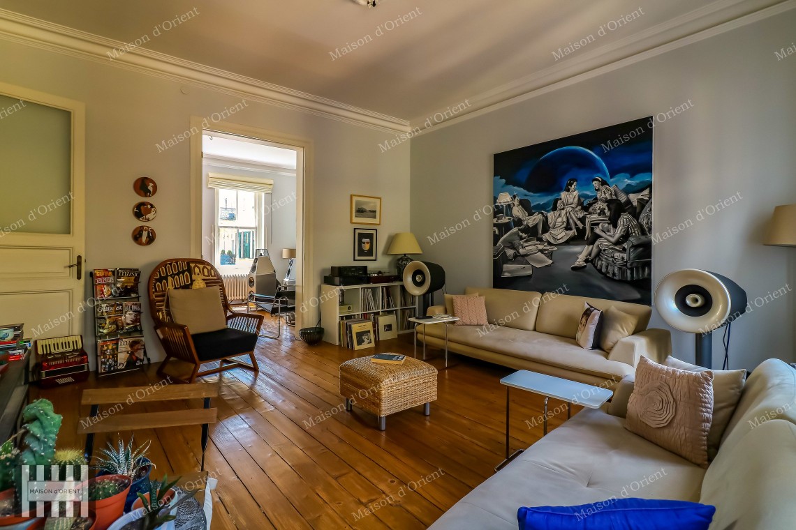 3+2 Flat for Rent with Bosphorus View in Historical Doğan Apartment