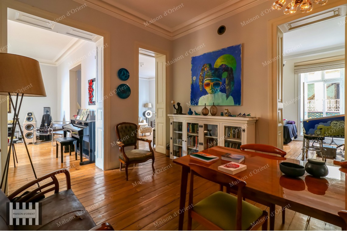 3+2 Flat for Rent with Bosphorus View in Historical Doğan Apartment