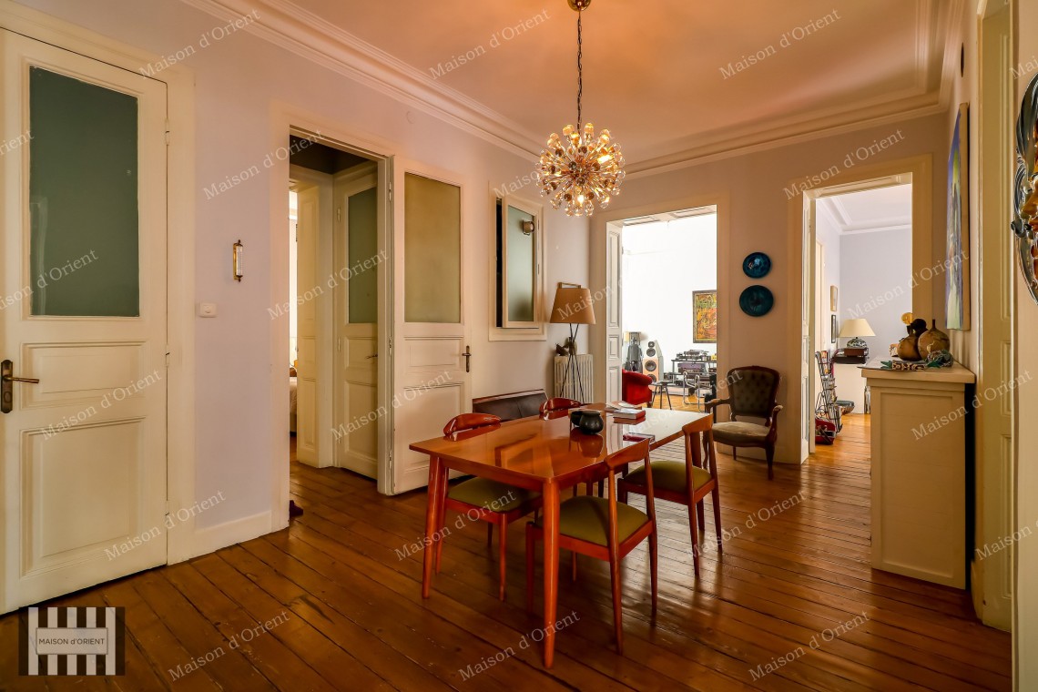 3+2 Flat for Rent with Bosphorus View in Historical Doğan Apartment