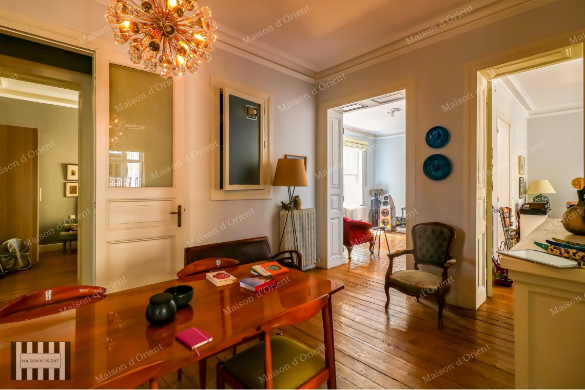 3+2 Flat for Rent with Bosphorus View in Historical Doğan Apartment