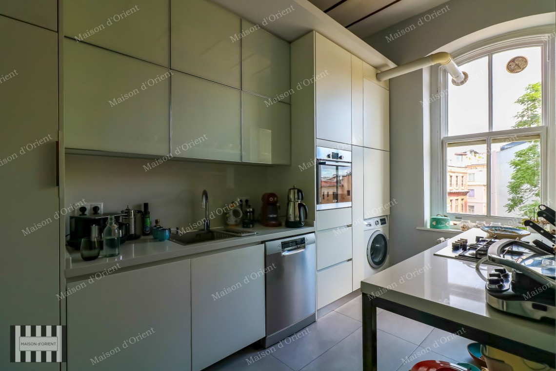 3+2 Flat for Rent with Bosphorus View in Historical Doğan Apartment