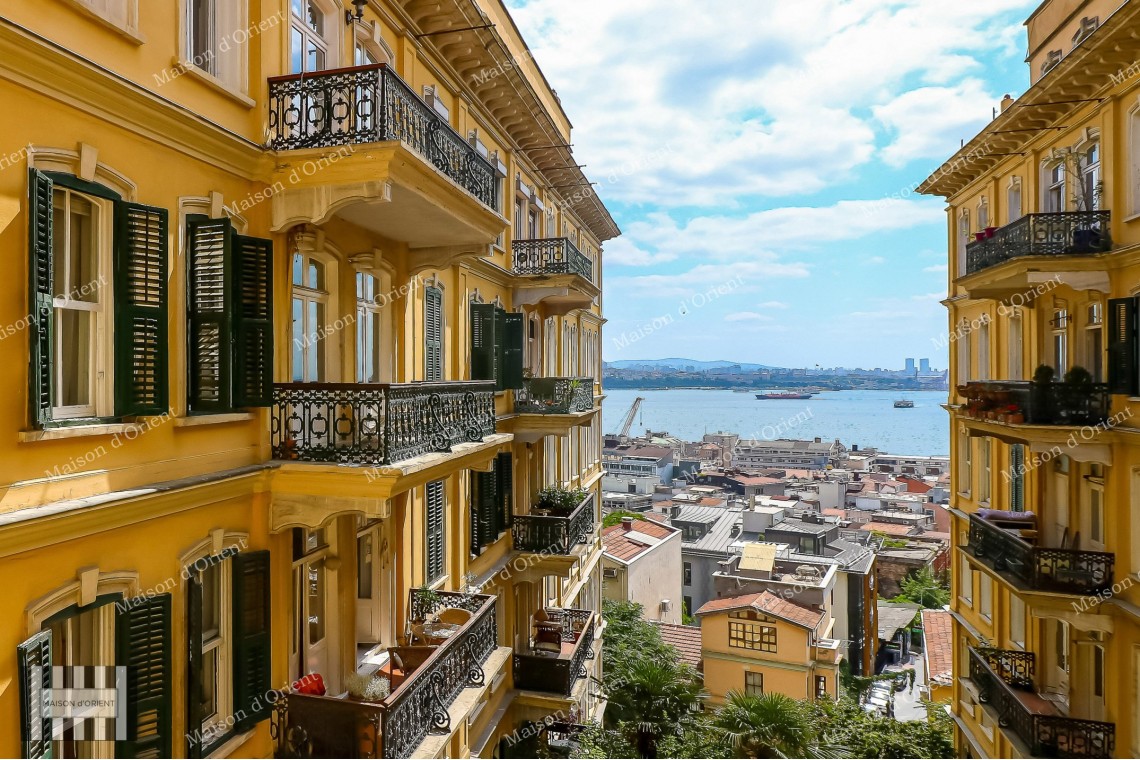 3+2 Flat for Rent with Bosphorus View in Historical Doğan Apartment
