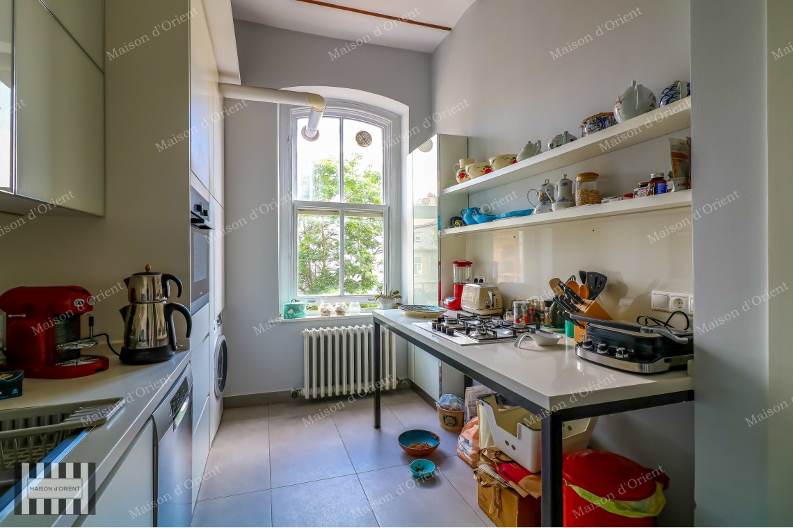 3+2 Flat for Rent with Bosphorus View in Historical Doğan Apartment
