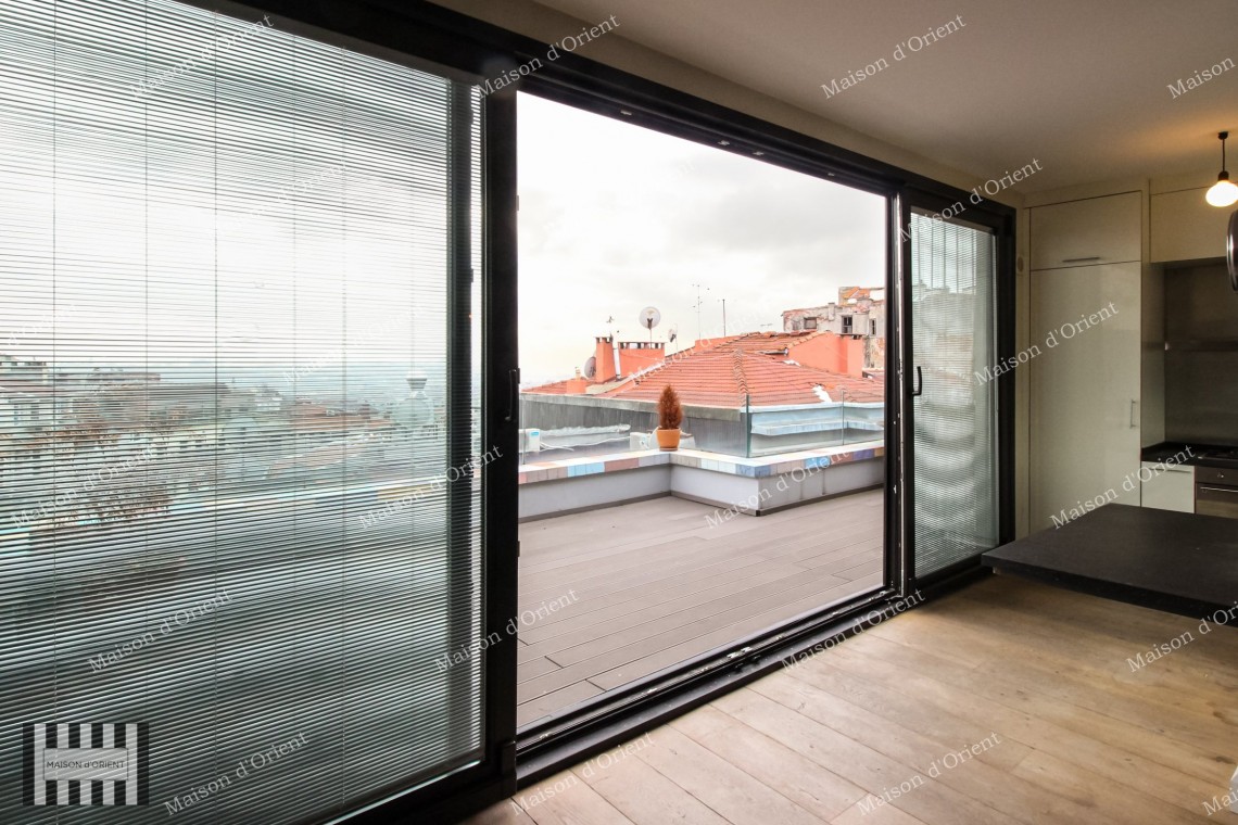2+1 Flat for Sale with Private Terrace in Historical Building, Çukurcuma 