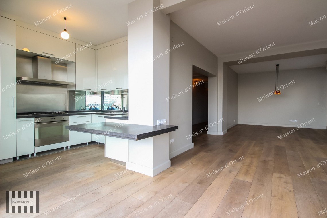2+1 Flat for Sale with Private Terrace in Historical Building, Çukurcuma 