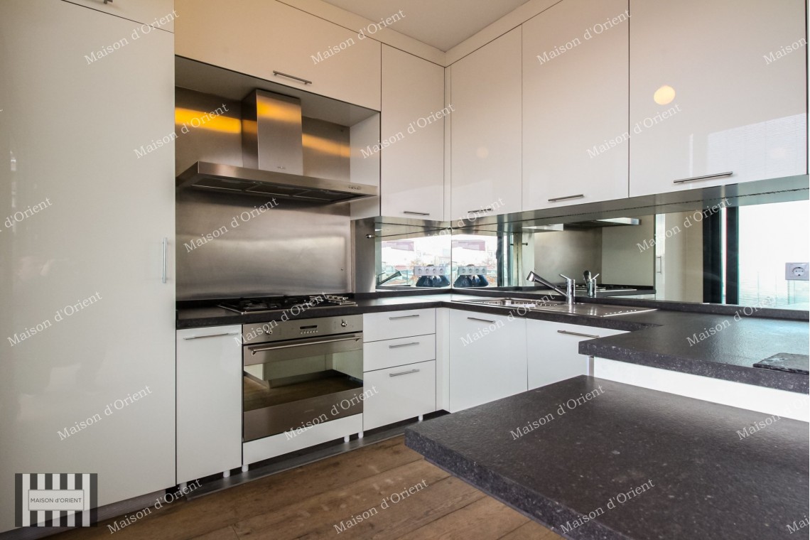 2+1 Flat for Sale with Private Terrace in Historical Building, Çukurcuma 