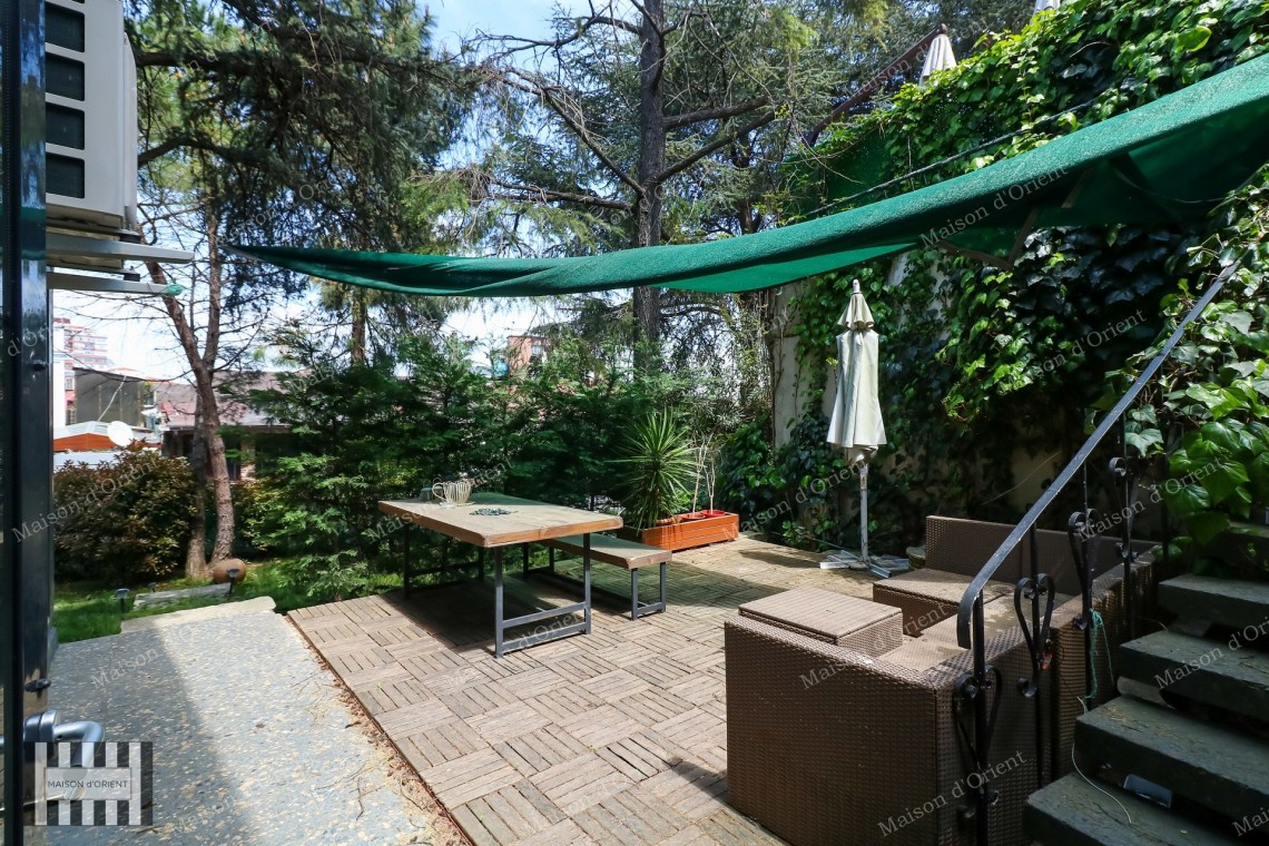 200sqm Office for Rent with Private Garden in Levent