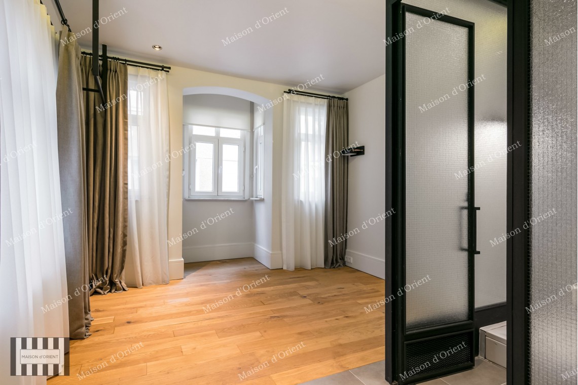 3-Storey Historical Greek Architecture Building for Sale in Beyoğlu