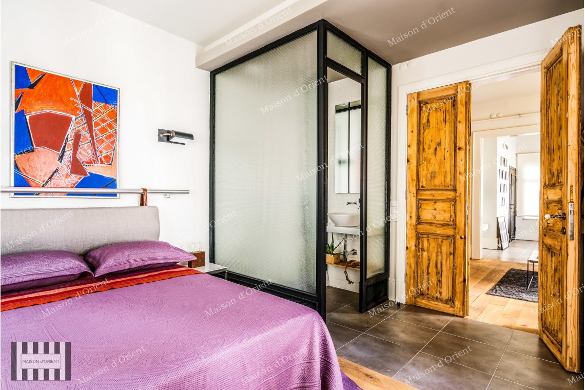3-Storey Historical Greek Architecture Building for Sale in Beyoğlu