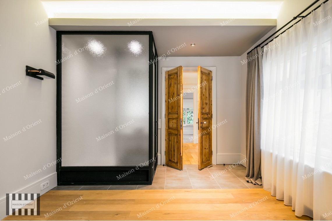 3-Storey Historical Greek Architecture Building for Sale in Beyoğlu