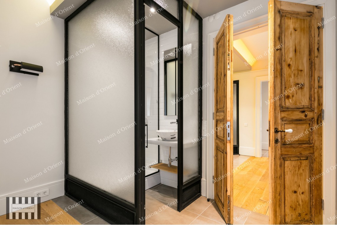 3-Storey Historical Greek Architecture Building for Sale in Beyoğlu