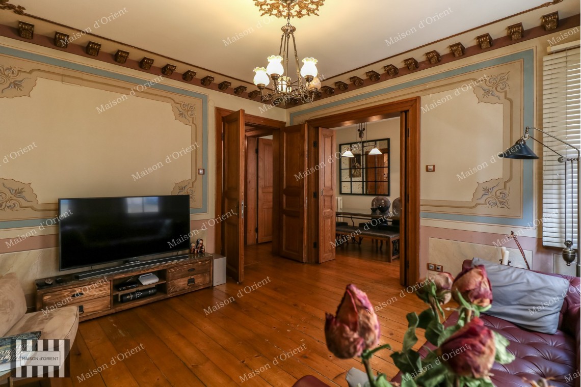 2+1 Flat for Rent in Historical Building, Galata
