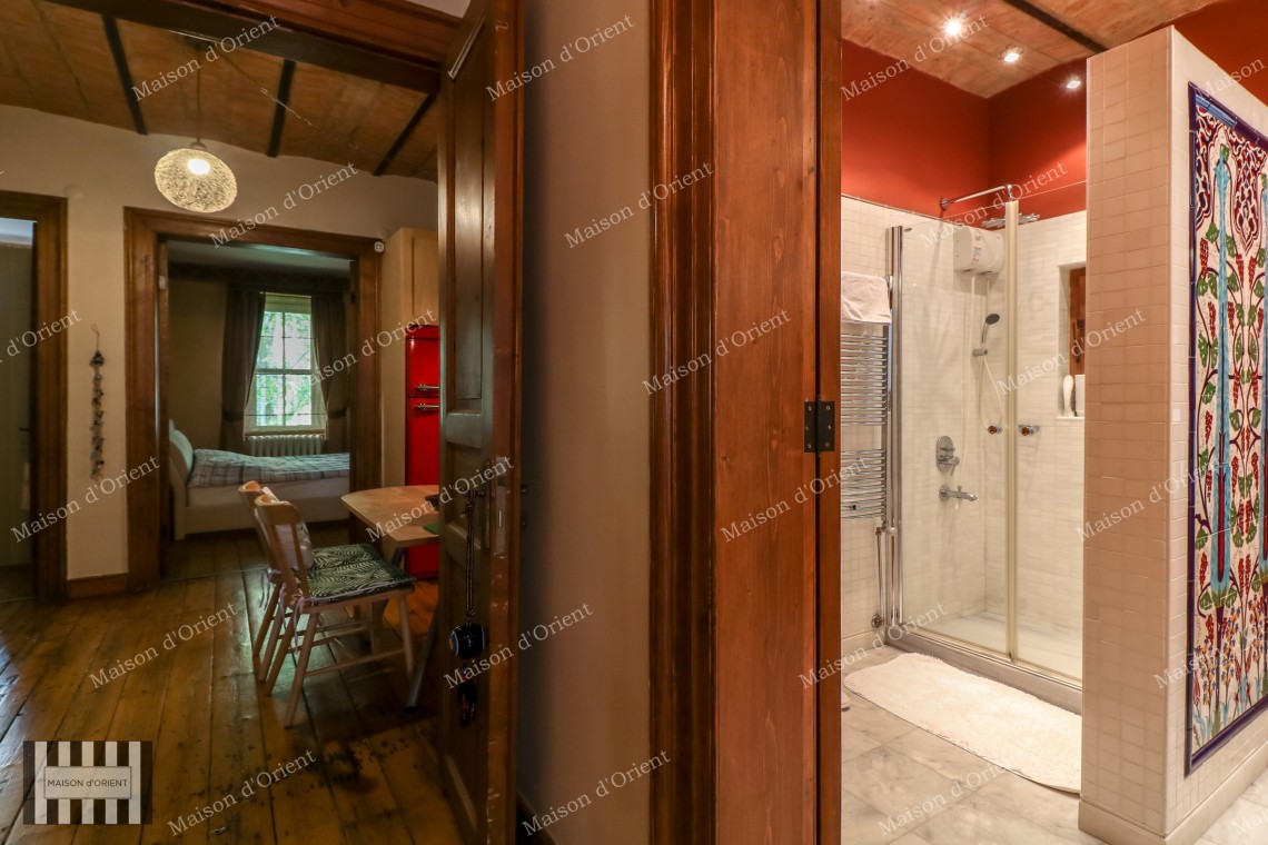 2+1 Flat for Rent in Historical Building, Galata
