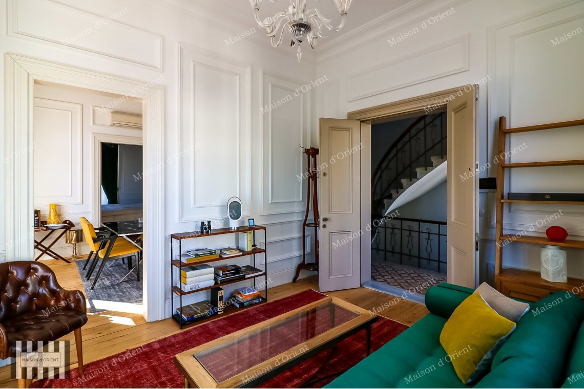1+1 Flat for Sale in Historical Urgliavich Building in Galata