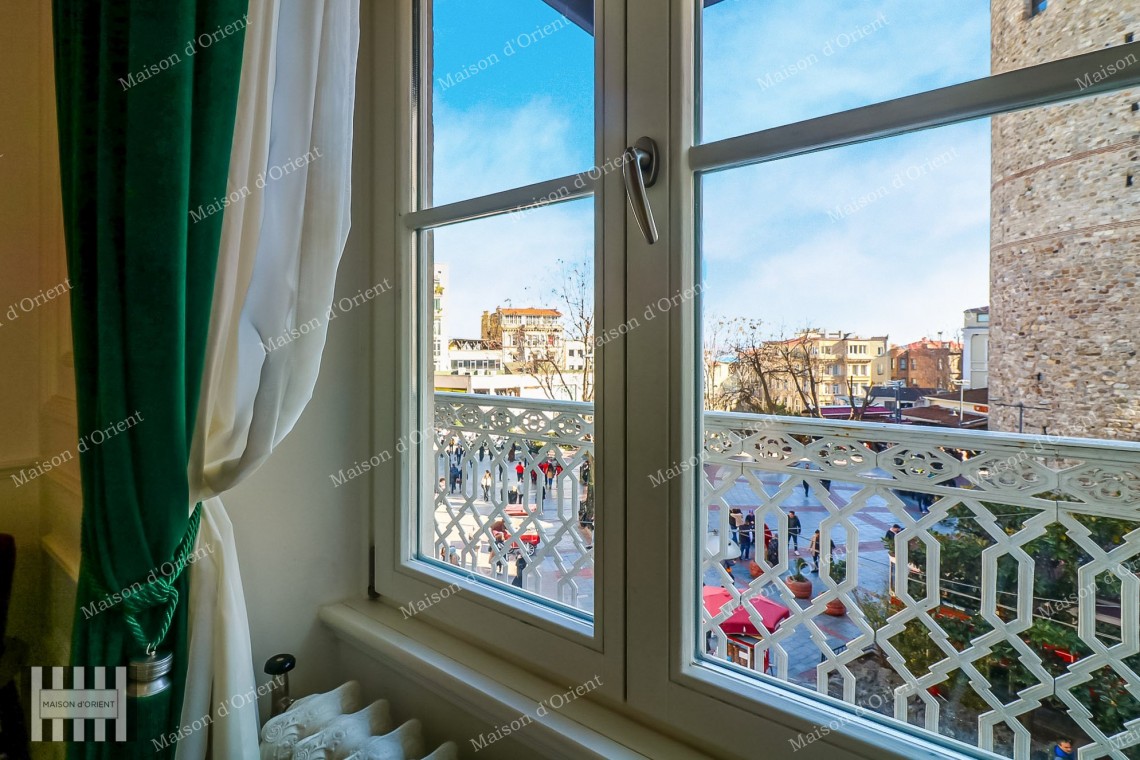 1+1 Flat for Sale in Historical Urgliavich Building in Galata