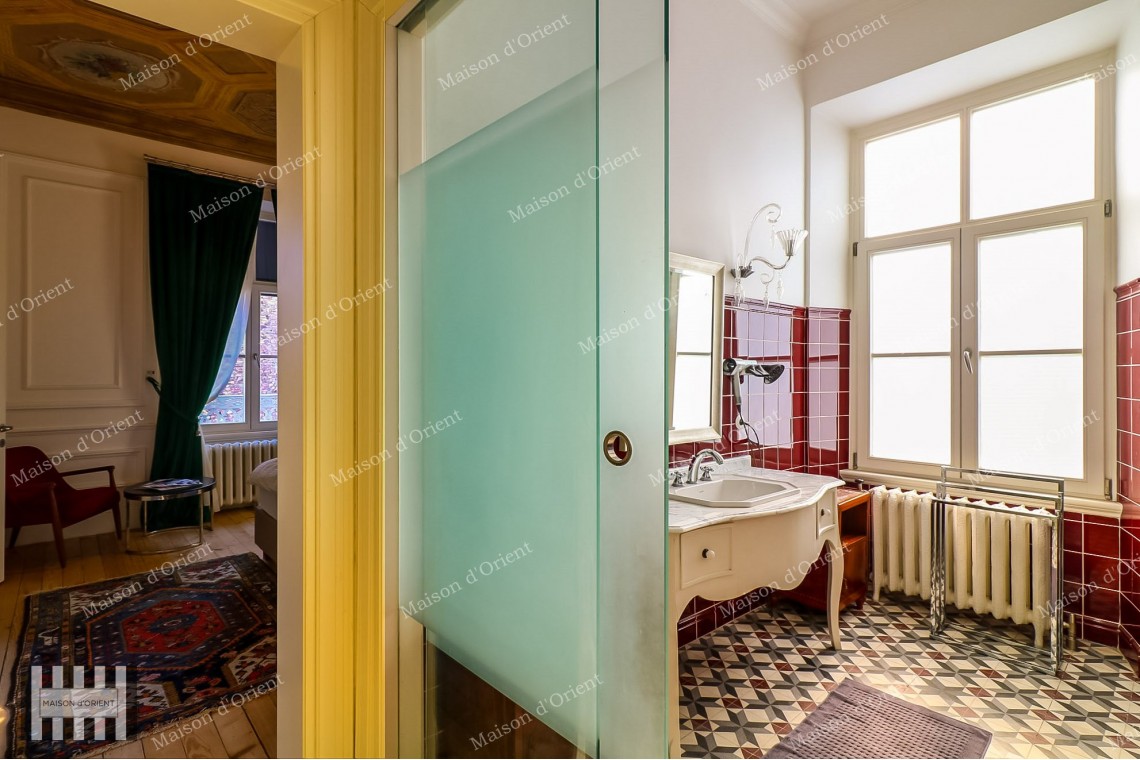 1+1 Flat for Sale in Historical Urgliavich Building in Galata